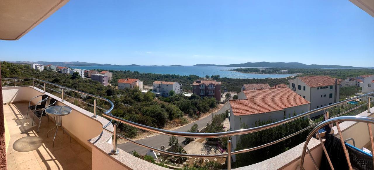 Apartment Ruby Šibenik Exterior foto