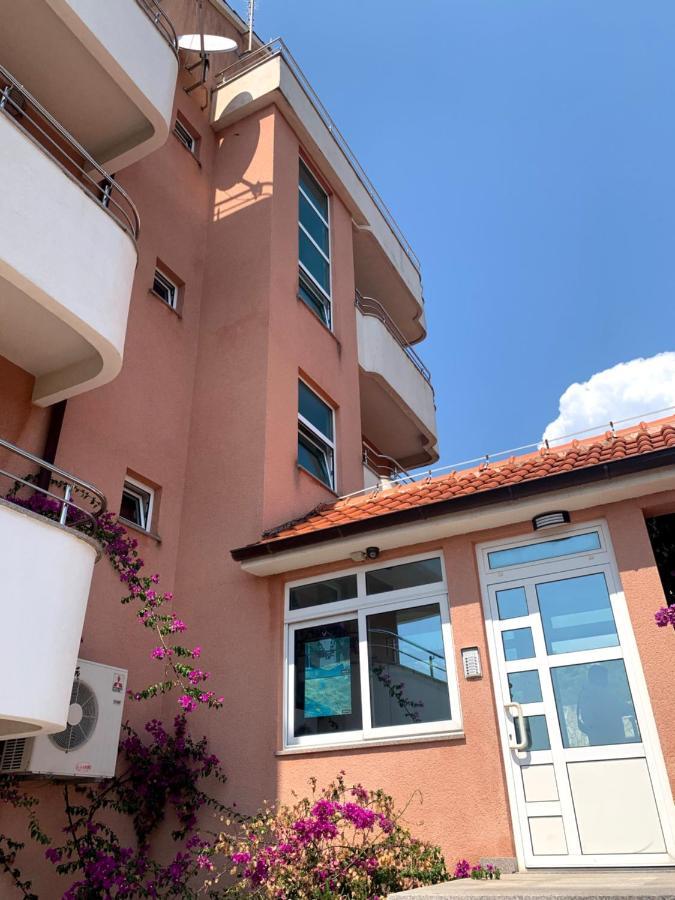 Apartment Ruby Šibenik Exterior foto